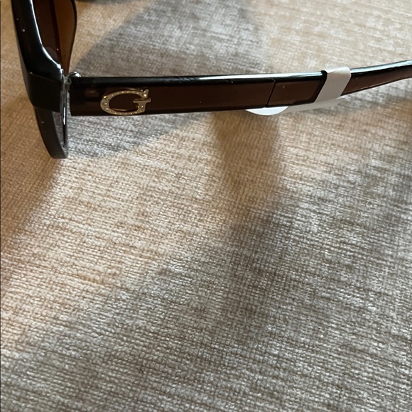 New Guess Elegant Sunglasses main image 11